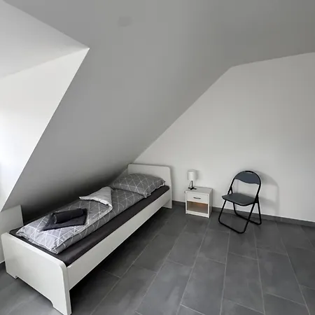 Апартаменты Kurzzeit Domizil In Efferen *