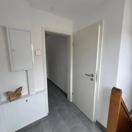 Kurzzeit Domizil In Efferen Хюрт